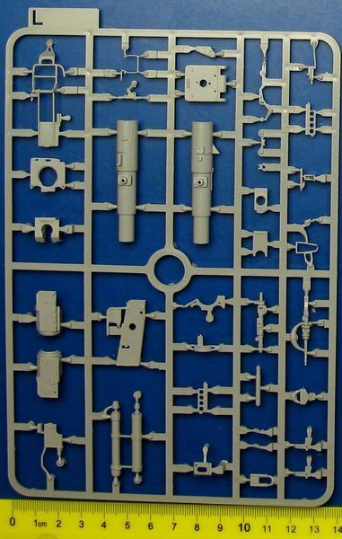 Збірна модель 1/35 німецький важкий танк Королівський Тигр SdKfz 182 башня Порше, з інтер'єром Takom 2046 TK2046 фото