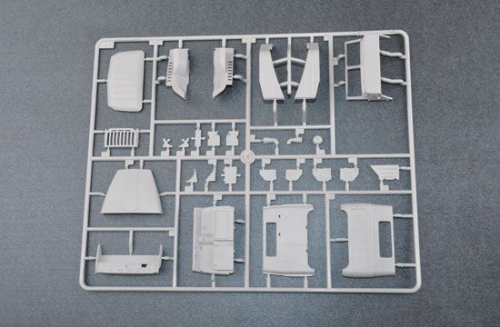 Сборная модель 1/35 РСЗО БМ-21 Град (поздняя версия) Трумпетер 01014 TR01014 фото