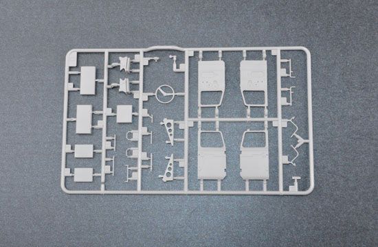 Сборная модель 1/35 РСЗО БМ-21 Град (поздняя версия) Трумпетер 01014 TR01014 фото