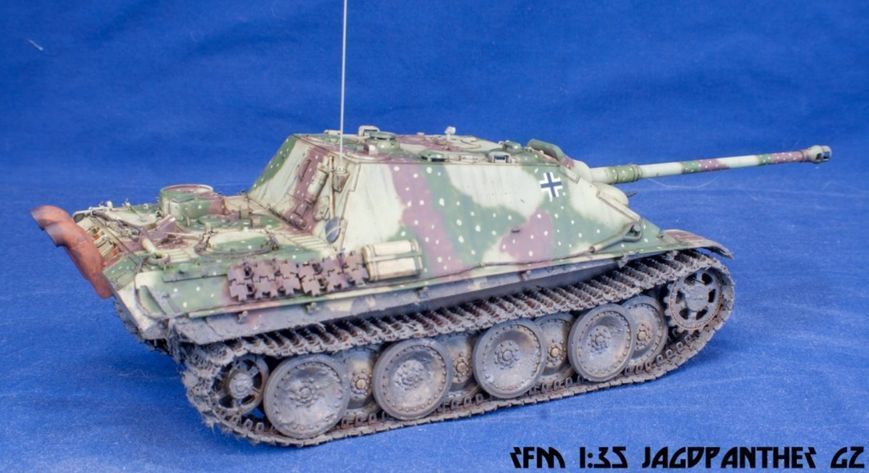 Збірна модель 1/35 німецька протитанкова САУ Jagdpanther G2 з робочими траками Rye Field Model RFM 5031 RM-5031 фото