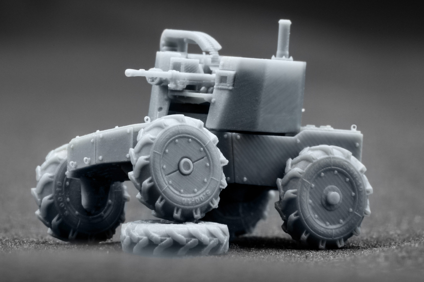 Український наземний дрон 1/72 UGV LIUT ПКТ Scale X VG-72001 , збірна модель Лють Скейл Х VG-72001 фото