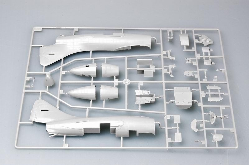 Американський палубний винищувач 1/48 Grumman F9F-3 Panther Trumpeter 02834 , збірна модель винищувач Пантера TR02834 фото
