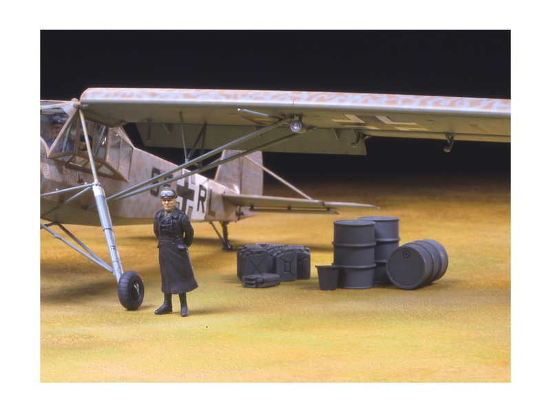 Німецький розвідник 1/48 Fieseler Fi 156C Storch Tamiya 61100 , збірна модель літак Фізлер Тамія TAM61100 фото