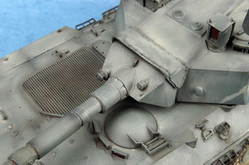 Італійський винищувач танків 1/35 B1 Centauro Early (1st Series) Trumpeter 01562 , збірна модель Центавр TR01562 фото