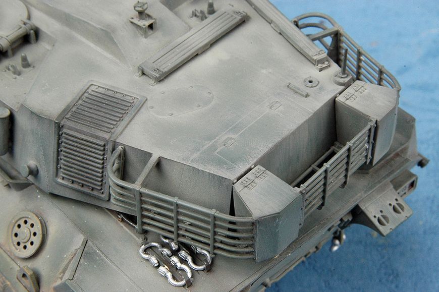 Італійський винищувач танків 1/35 B1 Centauro Early (1st Series) Trumpeter 01562 , збірна модель Центавр TR01562 фото
