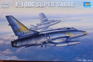 Американский истребитель 1/48 North American F-100C Super Sabre Trumpeter 02838 , сборная модель Трумпетер TR02838 фото