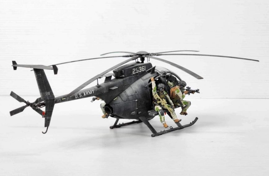 Сборная модель 1/35 Вертолет AH-6M / MH-6M "night talker" (with figures) Zimi 50002 KH50002 фото