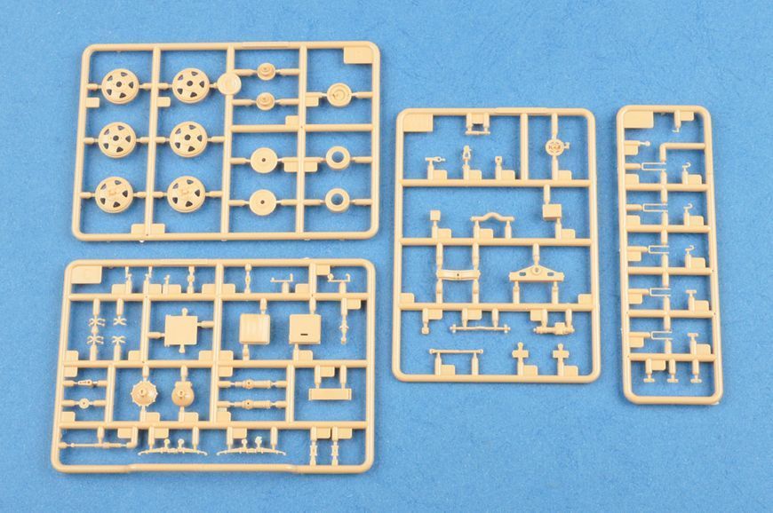 Советский грузовик 1/35 ГАЗ-ААА HobbyBoss 83837 , сборная модель грузовик ГАЗ-ААА Хоббибос HB83837 фото
