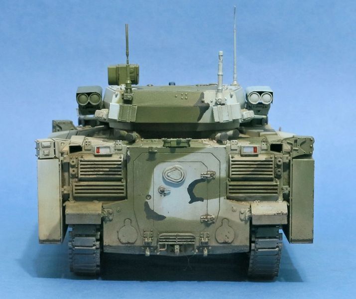 Сборная модель 1/35 Бронетранспортер БМП Объект 695 Курганец 25 Зимы 35023 PH35023 фото