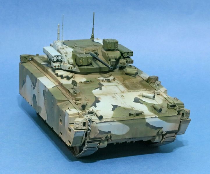 Сборная модель 1/35 Бронетранспортер БМП Объект 695 Курганец 25 Зимы 35023 PH35023 фото