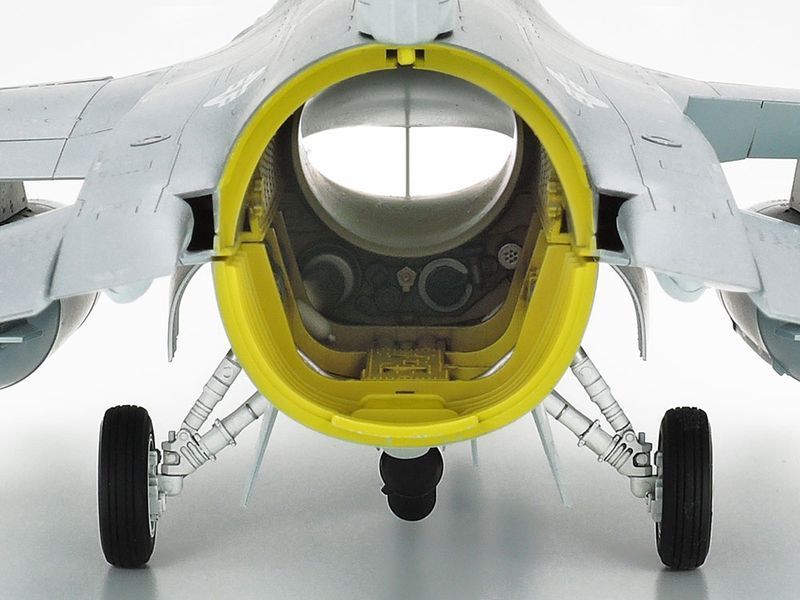 Американский истребитель 1/32 F-16CJ Block 50 Fighting Falcon Tamiya 60315 , сборная модель Ф-16 Тамия TAM60315 фото