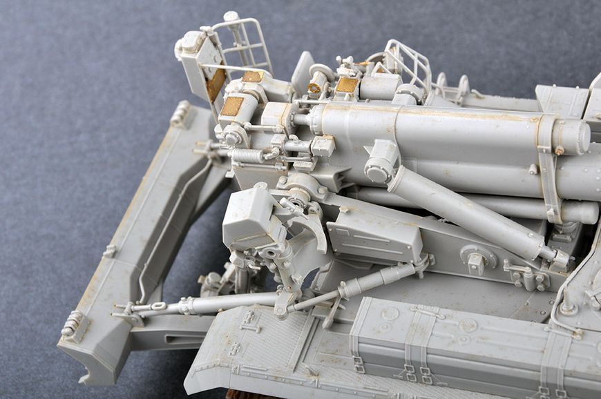 Радянська самохідна гармата 1/35 2С7М Піон Trumpeter 05592 , збірна модель сау Трумпетер TR05592 фото