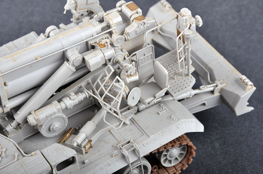 Радянська самохідна гармата 1/35 2С7М Піон Trumpeter 05592 , збірна модель сау Трумпетер TR05592 фото