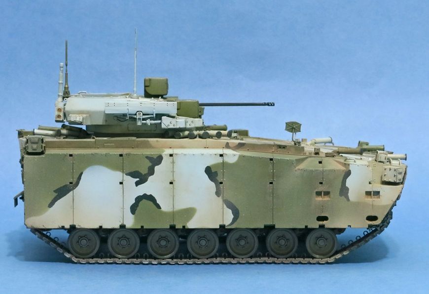 Сборная модель 1/35 Бронетранспортер БМП Объект 695 Курганец 25 Зимы 35023 PH35023 фото