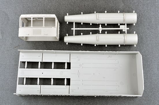 Сучасний ракетний комплекс 1/35 9П78-1 (9К720 &laquo;Іскандер-М&raquo; / SS-26 Stone) Trumpeter 01051 , збірна модель отрк TR01051 фото