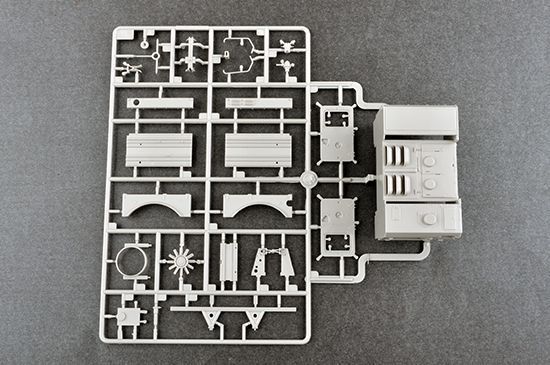 Сучасний ракетний комплекс 1/35 9П78-1 (9К720 &laquo;Іскандер-М&raquo; / SS-26 Stone) Trumpeter 01051 , збірна модель отрк TR01051 фото