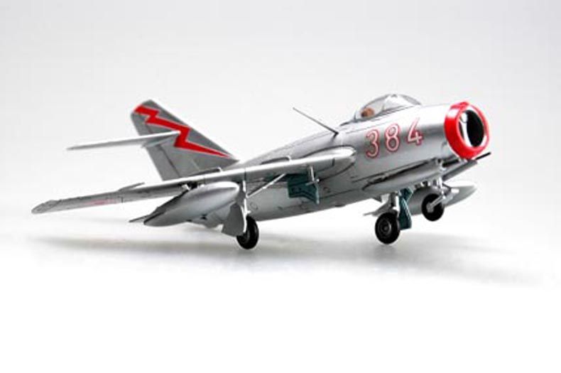 Збірна модель 1/72 Радянський винищувач MiG-15bis Fagot HobbyBoss 80263 HB80263 фото