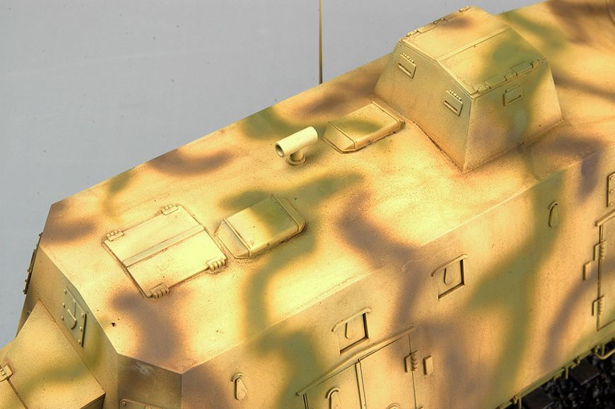 Німецький броневагон 1/35 Gesch&uuml;tzwagen (BP42) Trumpeter 01509 , збірна модель вагон Трумпетер TR01509 фото