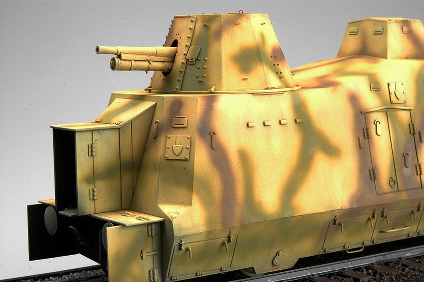 Німецький броневагон 1/35 Gesch&uuml;tzwagen (BP42) Trumpeter 01509 , збірна модель вагон Трумпетер TR01509 фото