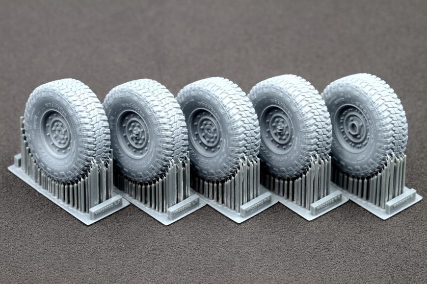Набор колес 1/35 MT/R 12-bolt для HMMWV Scale X WM-35002 , набор деталировки Скейл Х WM-35002 фото