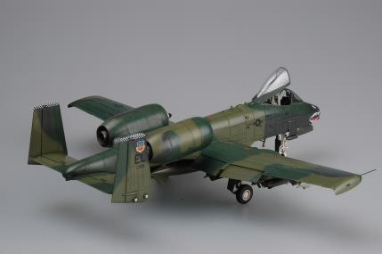 Сборная модель 1/48 Американский штурмовик A-10A "THUNDERBOLT" II HobbyBoss 80323 HB80323 фото