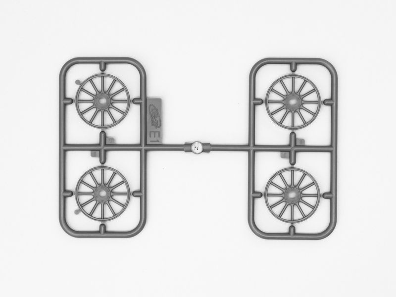 Збірна модель ICM 1/24 Model T 1913 Speedster з американськими автоспортсменами (24026) ICM24026 фото