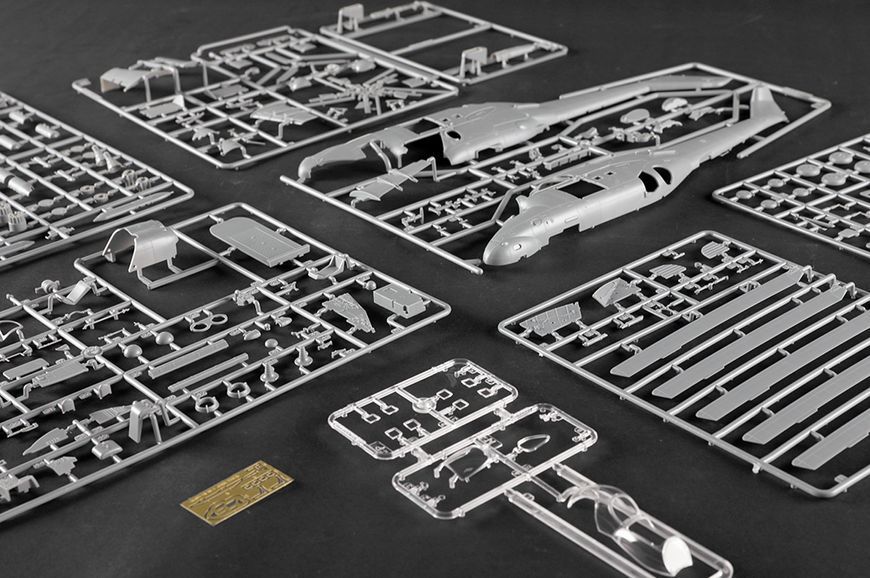 Радянський гелікоптер 1/48 Мі-24П (Hind-F) Trumpeter 05829 , збірна модель Трумпетер TR05829 фото
