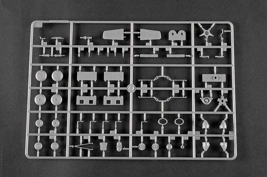 Радянський гелікоптер 1/48 Мі-24П (Hind-F) Trumpeter 05829 , збірна модель Трумпетер TR05829 фото