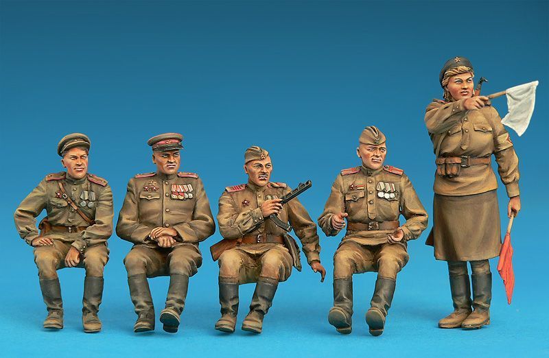 Советский экипаж внедорожника 1/35 Special Edition MiniArt 35313 , сборная модель пехота Миниарт MA35313 фото