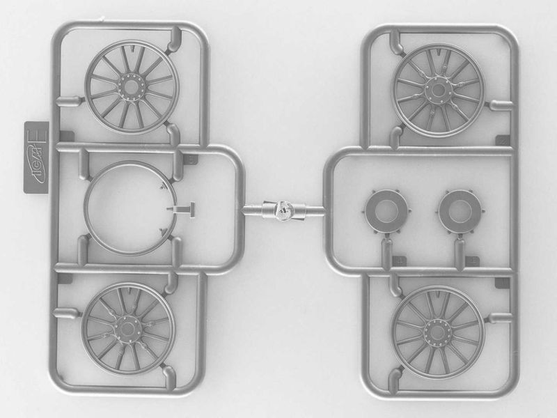 Сборная модель ICM 1/24 Лондонское такси Тип AG 1910 г. 24031 ICM24031 фото