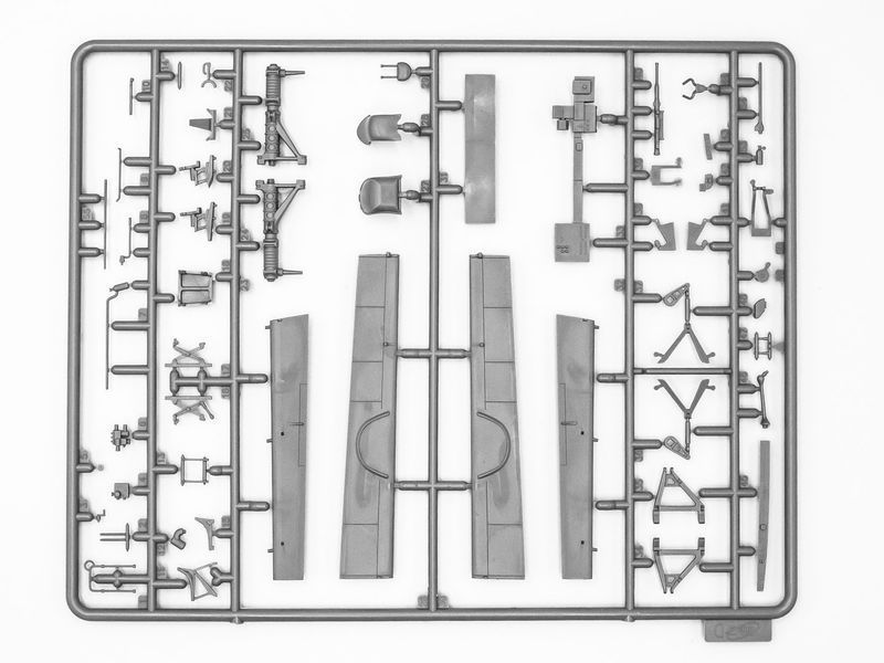 Збірна модель ICM 1/48 Mistel 1, німецький авіаційний комплекс 2 СВ (48100) ICM48100 фото