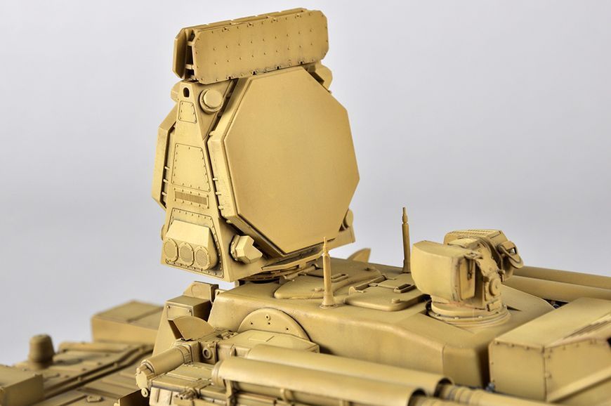Зенітний ракетно-гарматний комплекс 1/35 ГМ-352 (96К6 &laquo;Панцирь-С1&raquo; / SA-22 Greyhound) Trumpeter 01093 TR01093 фото