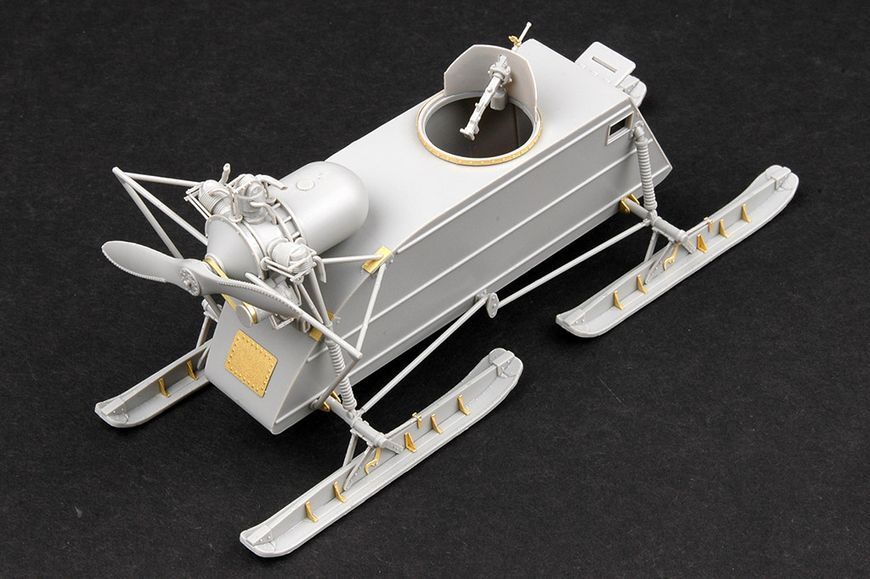 Радянські самохідні бойові сани 1/35 НКЛ-26 Trumpeter 02321 , збірна модель аеросани НКЛ20 Трумпетер TR02321 фото