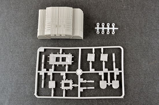 Советский тягач с полуприцепом 1/35 МАЗ-7410 & ЧМЗАП-5247Г Trumpeter 01056 , сборная модель тягач Трумпетер TR01056 фото