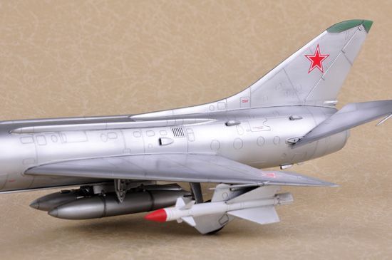 Радянський винищувач-перехоплювач 1/48 Су-11 Trumpeter 02898 , збірна модель винищувач Сухой Трумпетер TR02898 фото