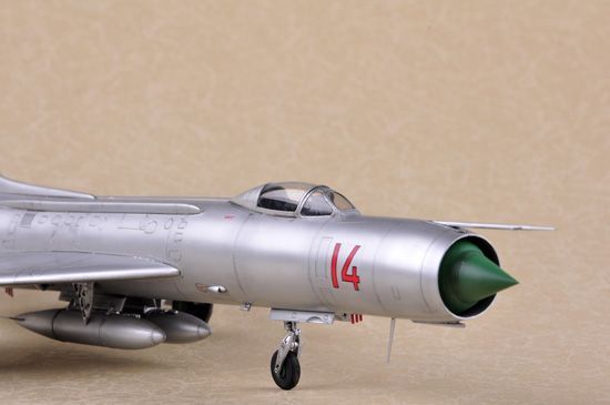 Радянський винищувач-перехоплювач 1/48 Су-11 Trumpeter 02898 , збірна модель винищувач Сухой Трумпетер TR02898 фото