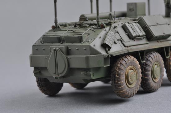 Совесткий бронетранспортер 1/35 БТР-60ПУ Trumpeter 01576 , сборная модель бтр Трумпетер TR01576 фото