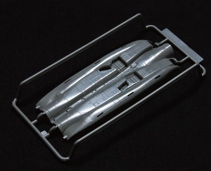 Збірна модель 1/72 американський винищувач F-15E операції "Нескорена свобода" та "Іракська свобода" Great Wall Hobby L7201 L7201 фото