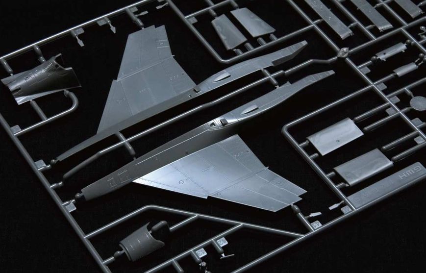 Збірна модель 1/72 американський винищувач F-15E операції "Нескорена свобода" та "Іракська свобода" Great Wall Hobby L7201 L7201 фото