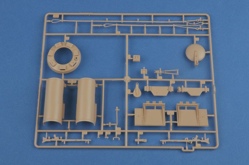 Сборная модель 1/16 немецкий тяжелый танк Pz.Kpfw. VI Tiger I HobbyBoss HB82601 HB82601 фото