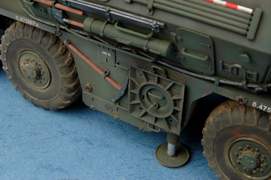 Збірна модель 1/35 152-мм самохідна гармата-гаубиця vz.77 Dana HobbyBoss 85501 HB85501 фото