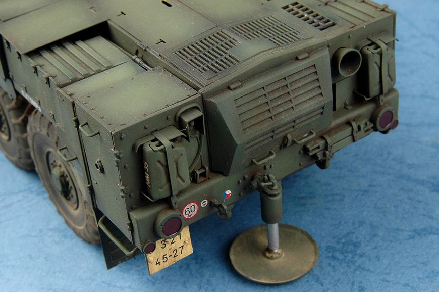 Збірна модель 1/35 152-мм самохідна гармата-гаубиця vz.77 Dana HobbyBoss 85501 HB85501 фото