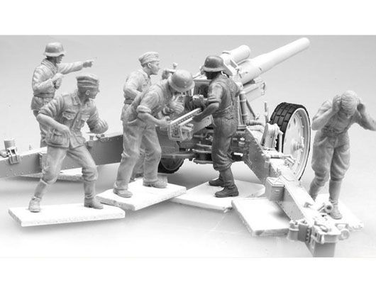 Немецкий артиллерийский расчёт 1/35 s.FH 18 Trumpeter 00425 , сборная модель расчет Трумпетер TR00425 фото