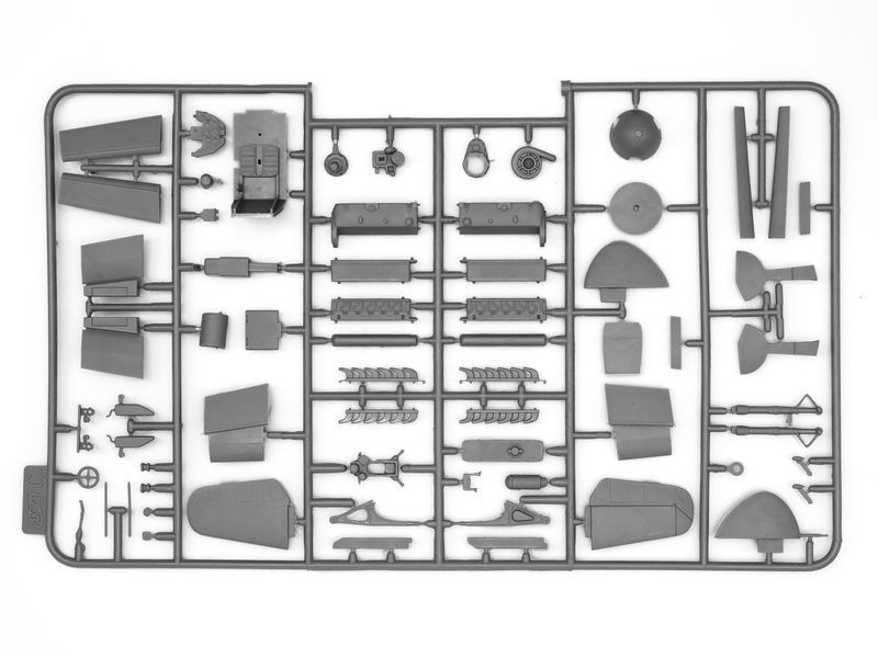 Збірна модель ICM 1/48 Месершмит Bf 109F-4/B, німецький винищувач-бомбардувальник 2 Світової війни (48104) ICM48104 фото