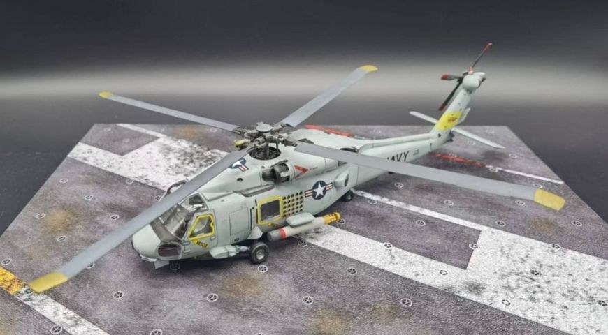Сборная модель 1/72 американский вертолет SH-60B Seahawk Hasegawa 00431 HS00431 фото