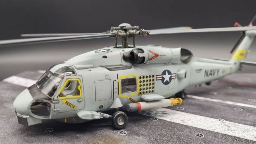 Сборная модель 1/72 американский вертолет SH-60B Seahawk Hasegawa 00431 HS00431 фото