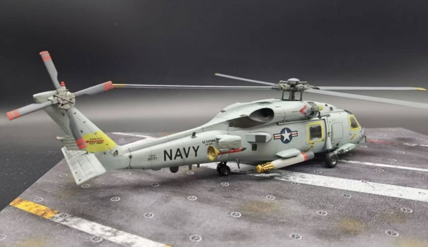 Сборная модель 1/72 американский вертолет SH-60B Seahawk Hasegawa 00431 HS00431 фото