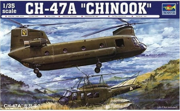 Американский военный транспортный вертолёт 1/35 Boeing CH-47A Chinook Trumpeter 05104 , сборная модель TR05104 фото