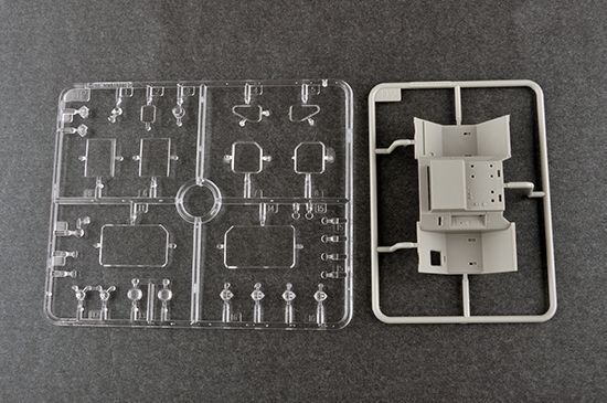 Американский тягач и радиолокационная станция 1/35 M983 HEMTT & AN/TPY-2 (THAAD) X Band Radar Trumpeter 01059 TR01059 фото