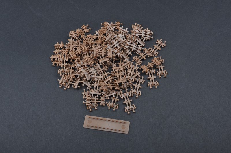 Німецькі траки 1/35 для M&ouml;rser Karl 040/041 (Initial) Trumpeter 02053 , набір деталювання мортира Карл TR02053 фото